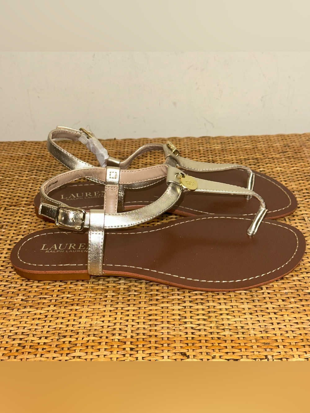 Lauren Ralph Lauren Thong Leather Sandals Womens Size 8 Gold Hardware Bohemian - Picture 2 of 10